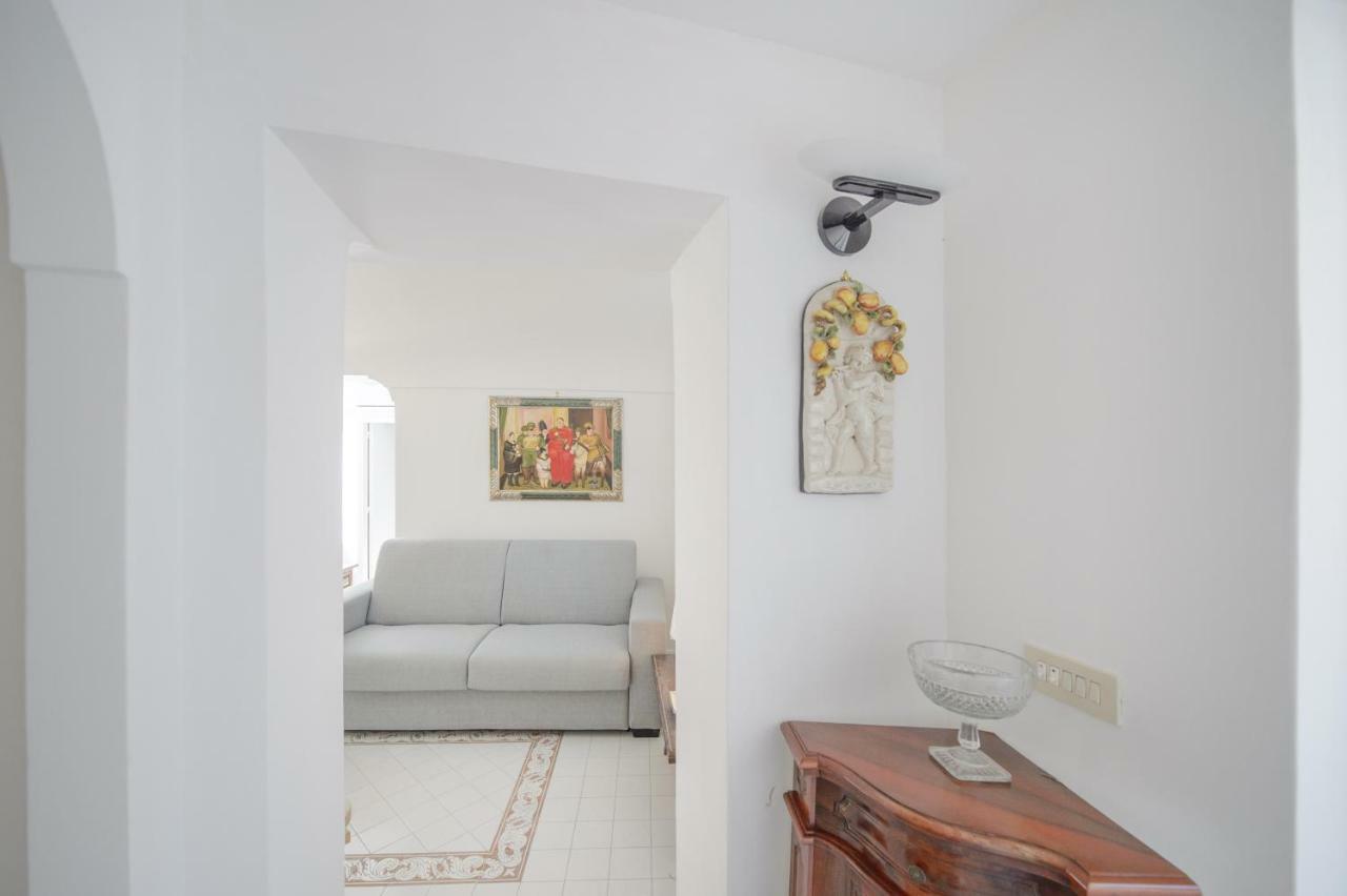 Tragara 12C Art House, Capri公寓 外观 照片